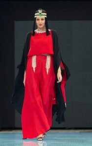 fashion-show-1746607_1280.jpg